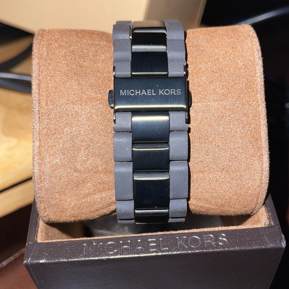 Men’s Michael Kors watch - Picture 3 of 3
